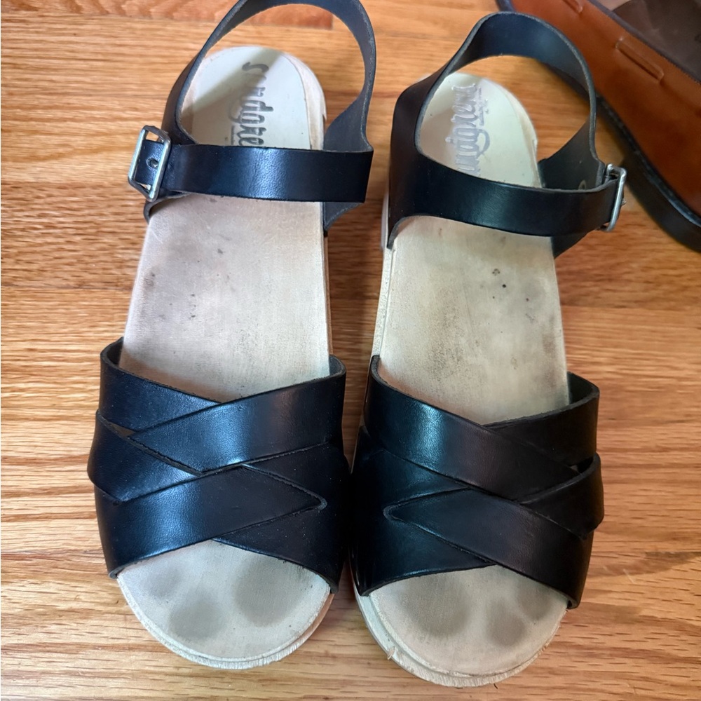 Stylish Black Leather Mules
